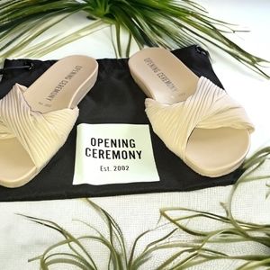 Opening ceremony Paulyna sandal